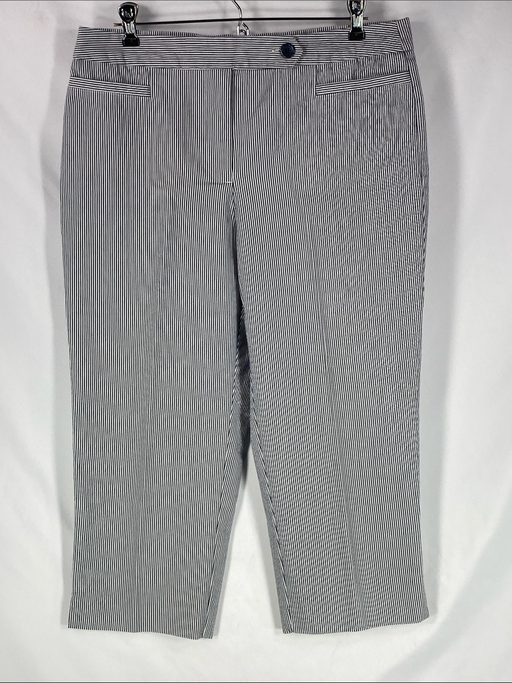 Studio Works Pinstripe Cropped Capris Dress Pants Size 10 Black White Stretch